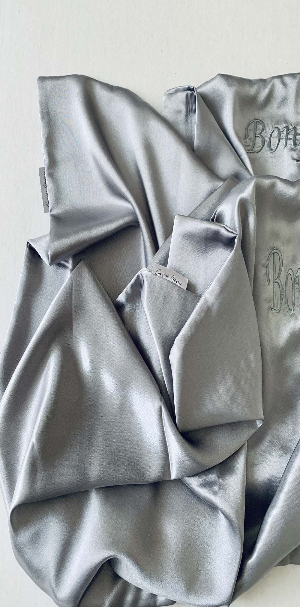 Silver/Gray Silk Pillowcase 